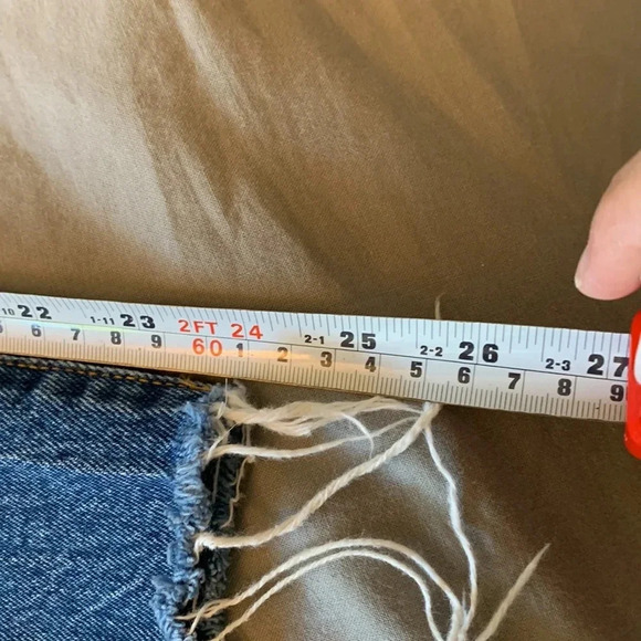 - Levi's  Revolve premium wedgie straight Size 30 Medium Wash "Love Triangle" - Picture 12 of 13